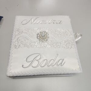 Elegant Off-White Ivory Nuestra Boda Wedding Album 11"x11.5" With 3 Ring Binder